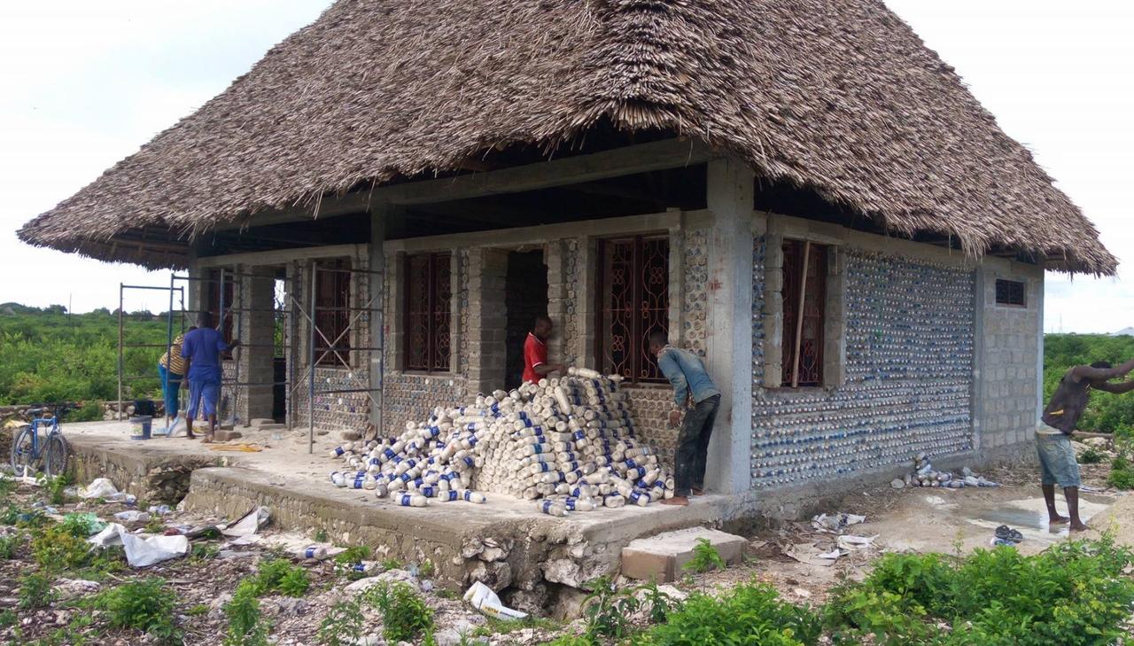مبيت وإفطار نونغوي Habibis Bottle House المظهر الخارجي الصورة