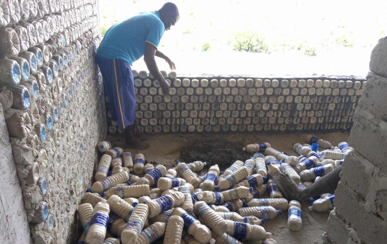مبيت وإفطار نونغوي Habibis Bottle House المظهر الخارجي الصورة